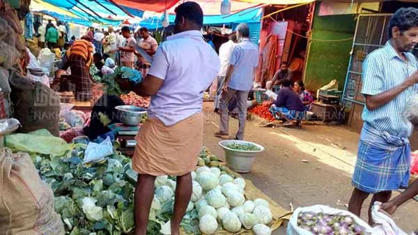 150 years old Gandhi market to be recovered! Merchants forgive!